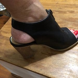 Size 8 Steve Madden sandles